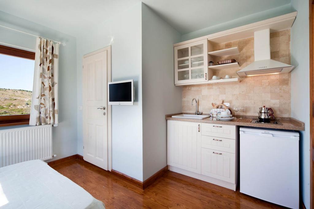 Mavikarga Bozcaada Bed and Breakfast Rum bild