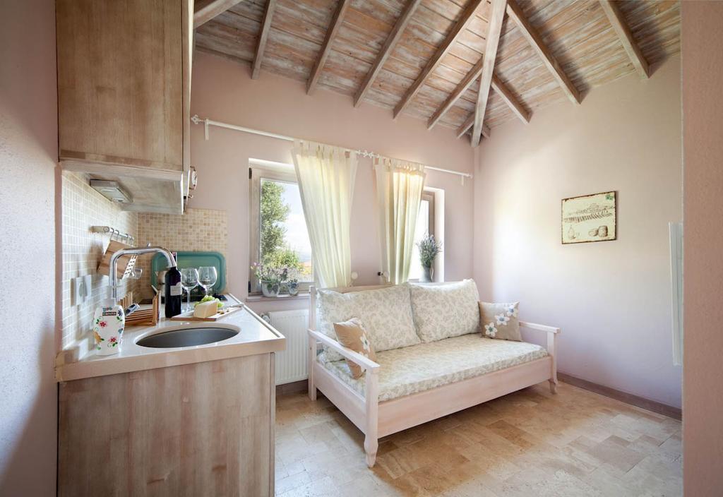 Mavikarga Bozcaada Bed and Breakfast Rum bild